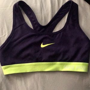 nike sports bra